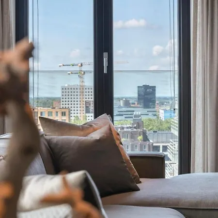 Luxury Penthouse 2bdr At Zuidas Business Amsterdam