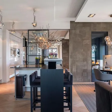Appartement Luxury Penthouse 2bdr At Zuidas Business