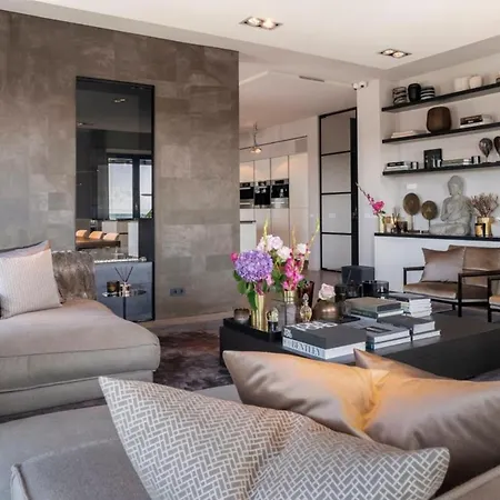 Luxury Penthouse 2bdr At Zuidas Business Amsterdam