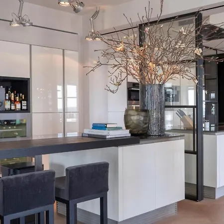Luxury Penthouse 2bdr At Zuidas Business Appartement Amsterdam